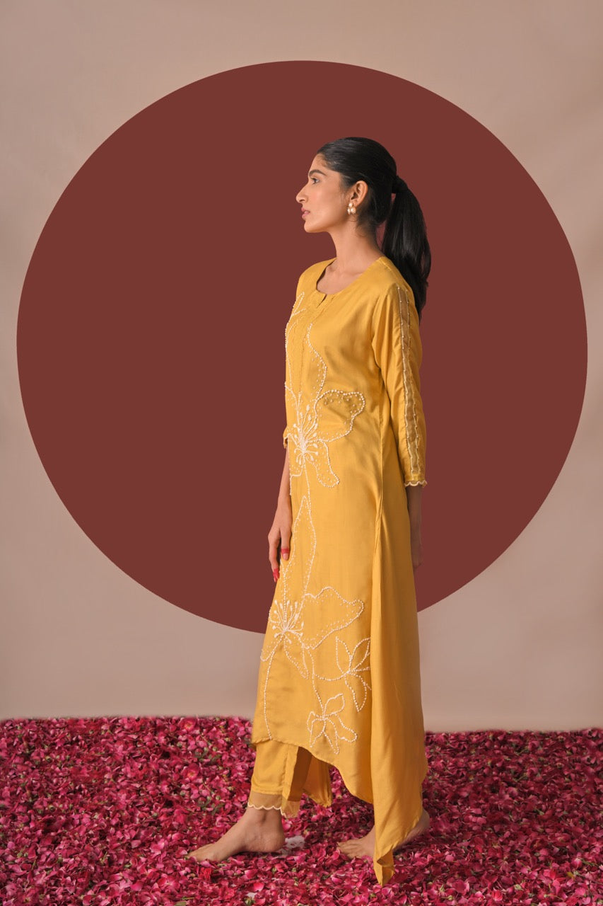 Surya Pushp Kurta Set