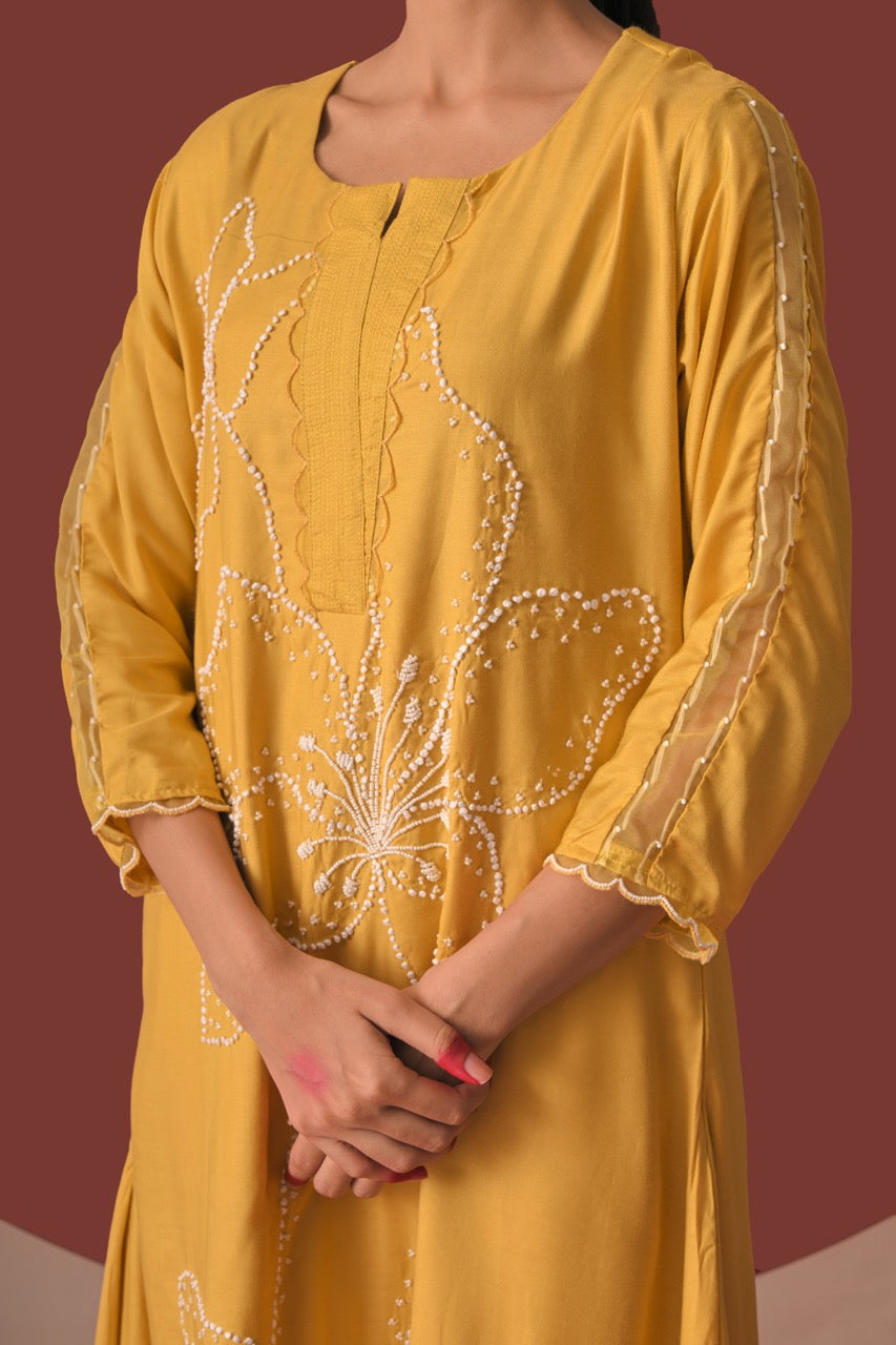 Surya Pushp Kurta Set